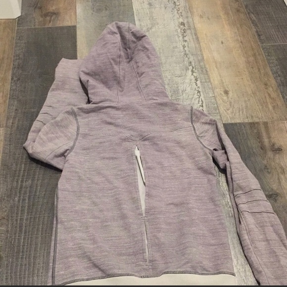 Lululemon Athletics Bliss breaker hooded Jacket - Picture 3 of 5